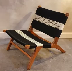 Stoel gekleurde draden