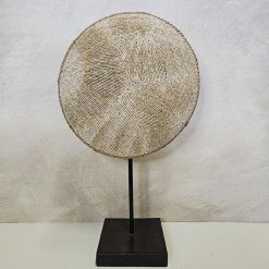 Kralen decoratie op standaard 'Batu'