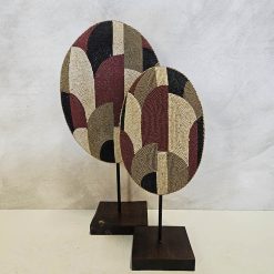 Kralendecoratie op standaard 'Penida'