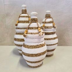 Kralenpotjes 'Tary'. Set 3. Wit / crème