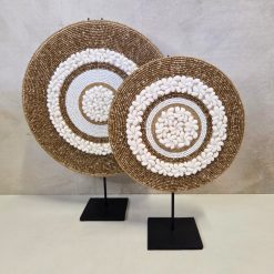 Kralendecoratie op standaard 'Kelua' - Set 2
